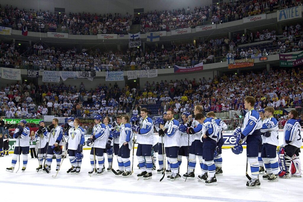 Urheilucastissa villi olympiapaljastus – Leijonapelaajan isä oli ladata turpaan