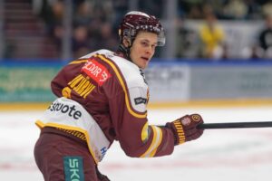 Jesse Puljujärvellä järjetön viikonloppu Sveitsissä