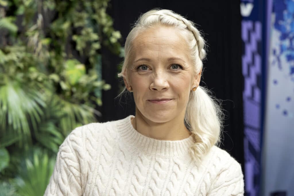 Kaisa Mäkäräinen ei voinut kuin haaveilla ampumahiihdon nykypalkintorahoista: ”Ei tullut kun pallo käteen”