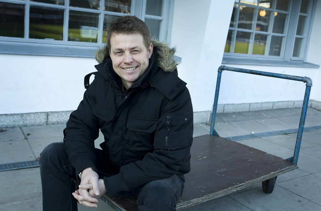 Ville Klinga tajusi sen itsekin – päästi suustaan jotain todella ”tyhmää” Viaplayn hiihtolähetyksessä