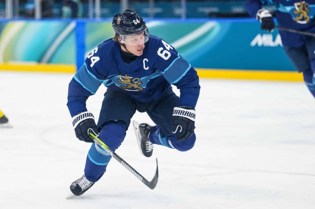 Mikael Granlund otti Leijonapaidan pois – fanit ällistyivät siitä mitä alta paljastui