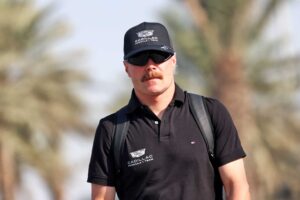 David Coulthard antoi tuomionsa: Näin Valtteri Bottakselle käy Sergio Pereziä vastaan