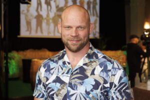 Rami Hietaniemeltä uusi aluevaltaus – asiantuntijalle tuli välittömästi mieleen Tony Halmeen farssiottelu