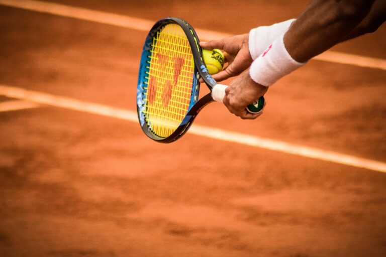 Tennis: Maailmanlistan ykkönen Novak Djokovic kärsi yllätystappion