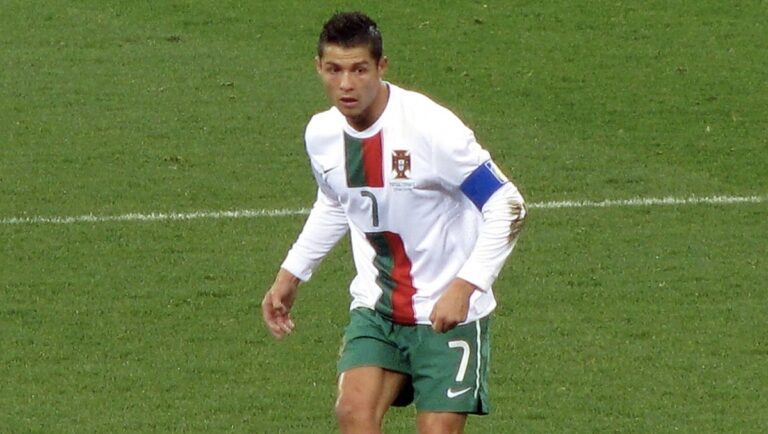 Futisuutiset.fi: Robert Ivanov Cristiano Ronaldosta: ”Portugali on parempi ilman häntä!”
