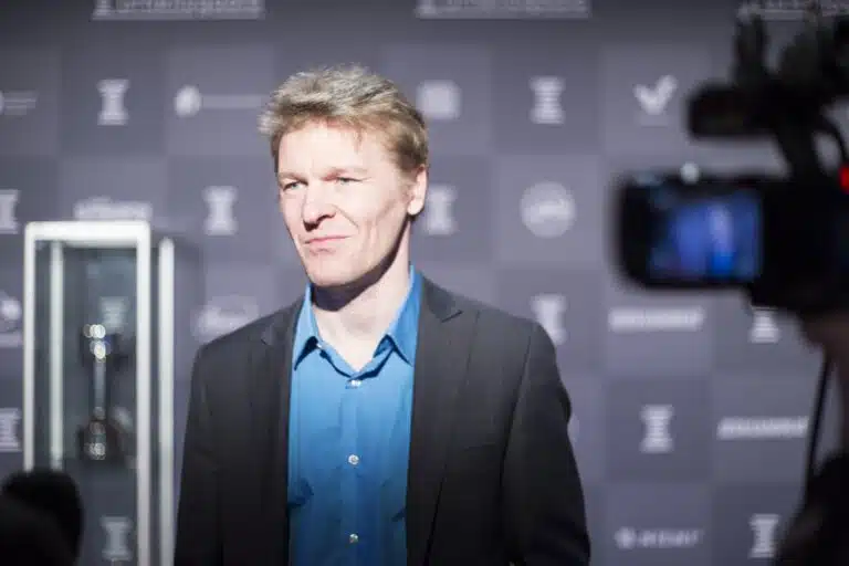 Puheeksi tuli Janne Ahonen – Toni Nieminen avasi vihdoin sanaisen arkkunsa