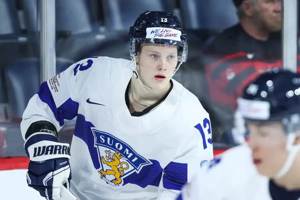 IL: Liigakiekkoilija Topi Rönni valittaa raiskaustuomiostaan