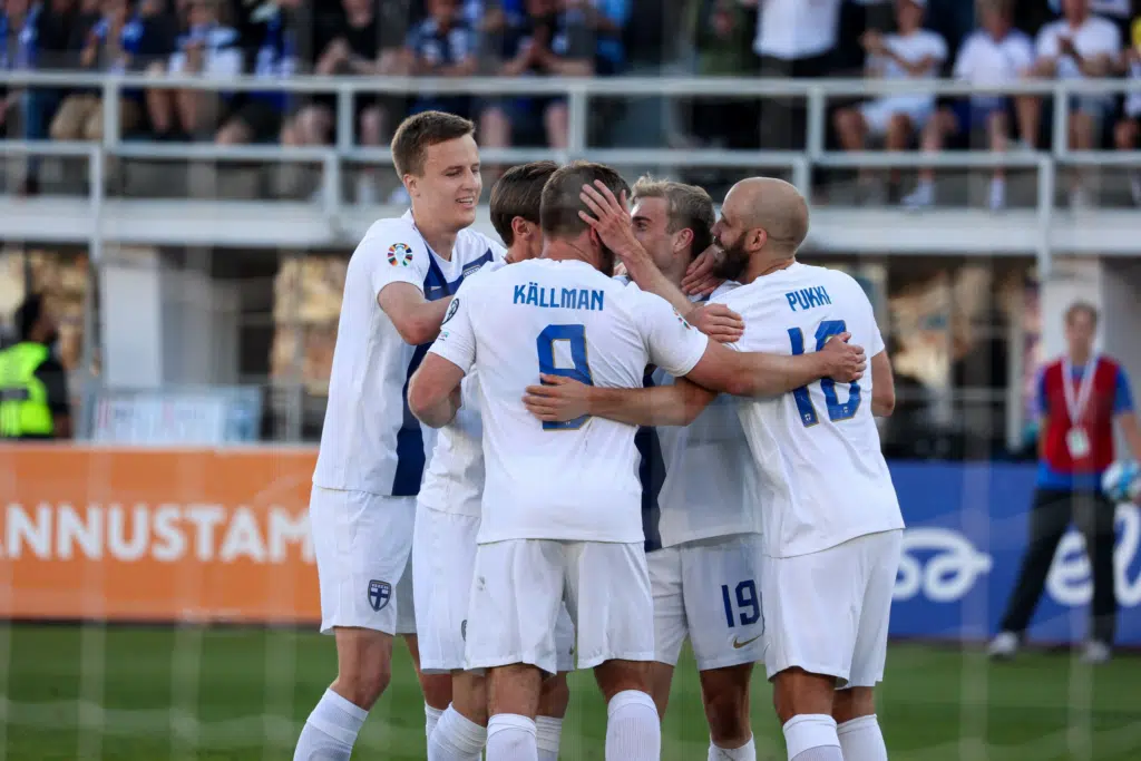 Huuhkajien MM-karsintavastustaja näki arvontatuloksen – uho alkoi välittömästi