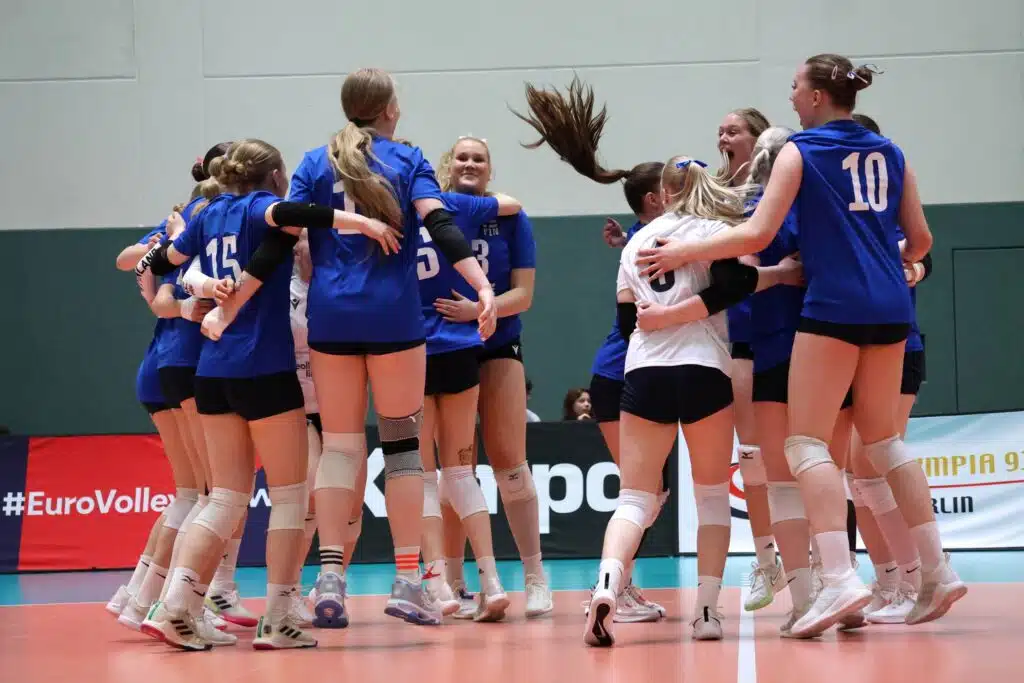 Lentopallo: U20-tyttöjen joukkue EM-lopputurnaukseen nimetty