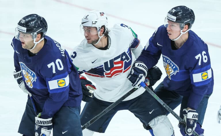 MM-jääkiekko: Brady Tkachuk iskussa – USA parantaa