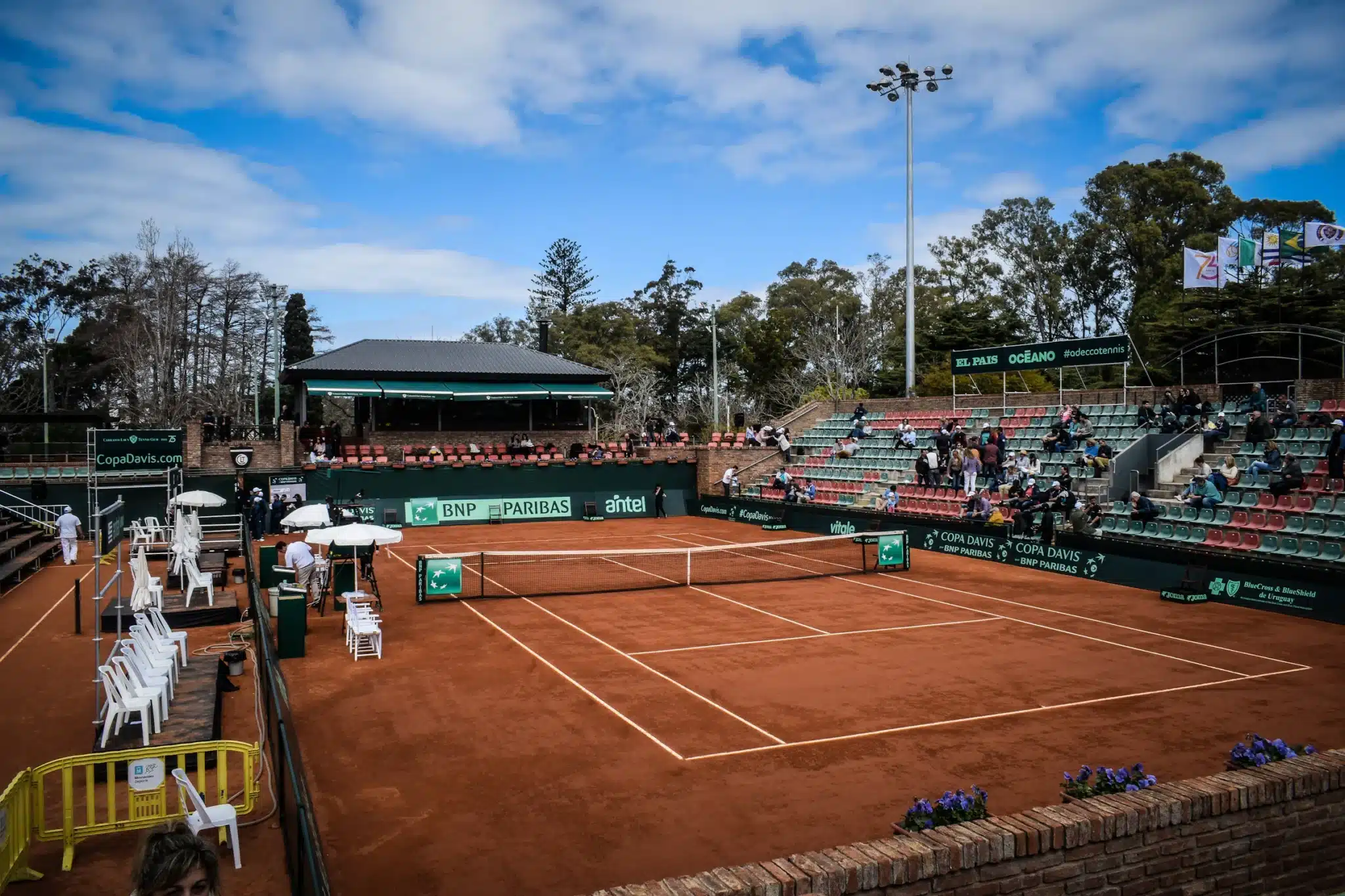 Olympiatennis: Maailmanlistan kakkonen ulos kaksinpelistä