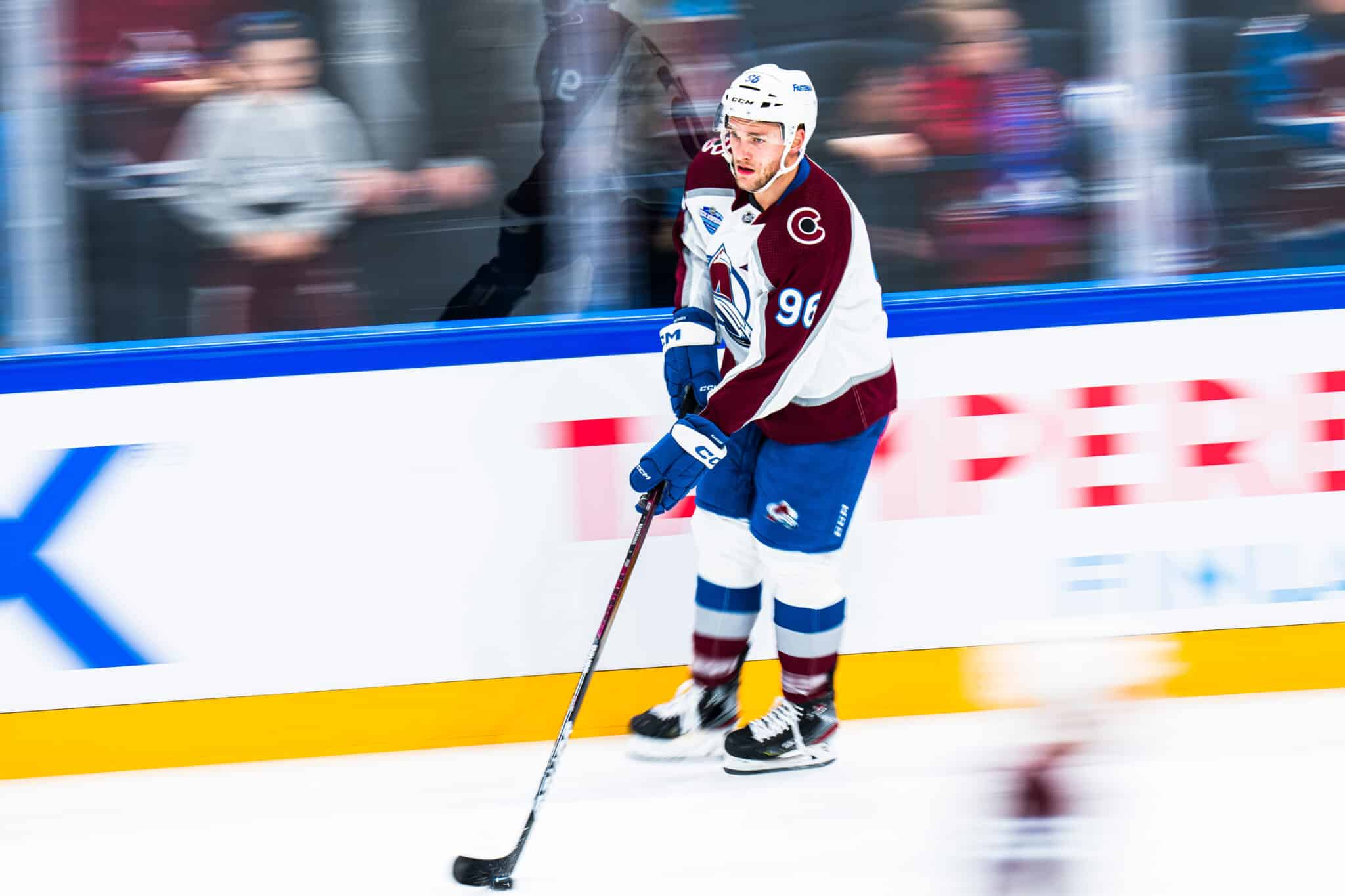 Mikko Rantanen joutui melkoisen ryöstön kohteeksi NHL:ssä