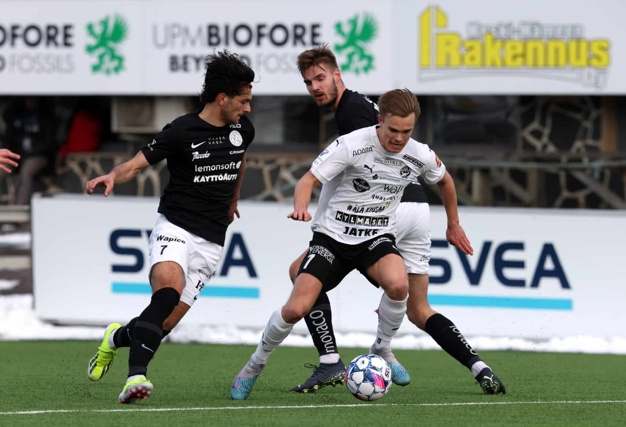 Veikkausliiga: Kiharaiseksi menee – kärkijoukkueet hävisivät