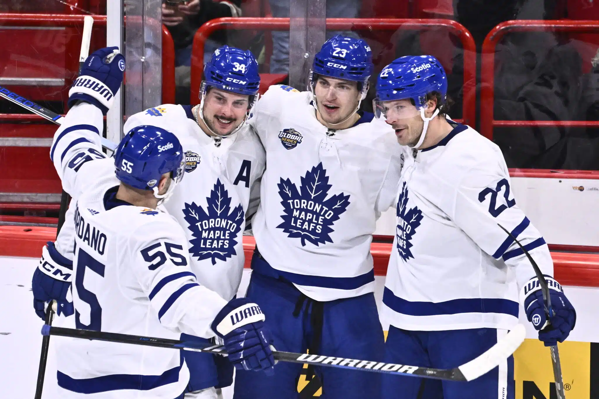 NHL: Boston jatkoon, Toronto Maple Leafs pettyi jälleen