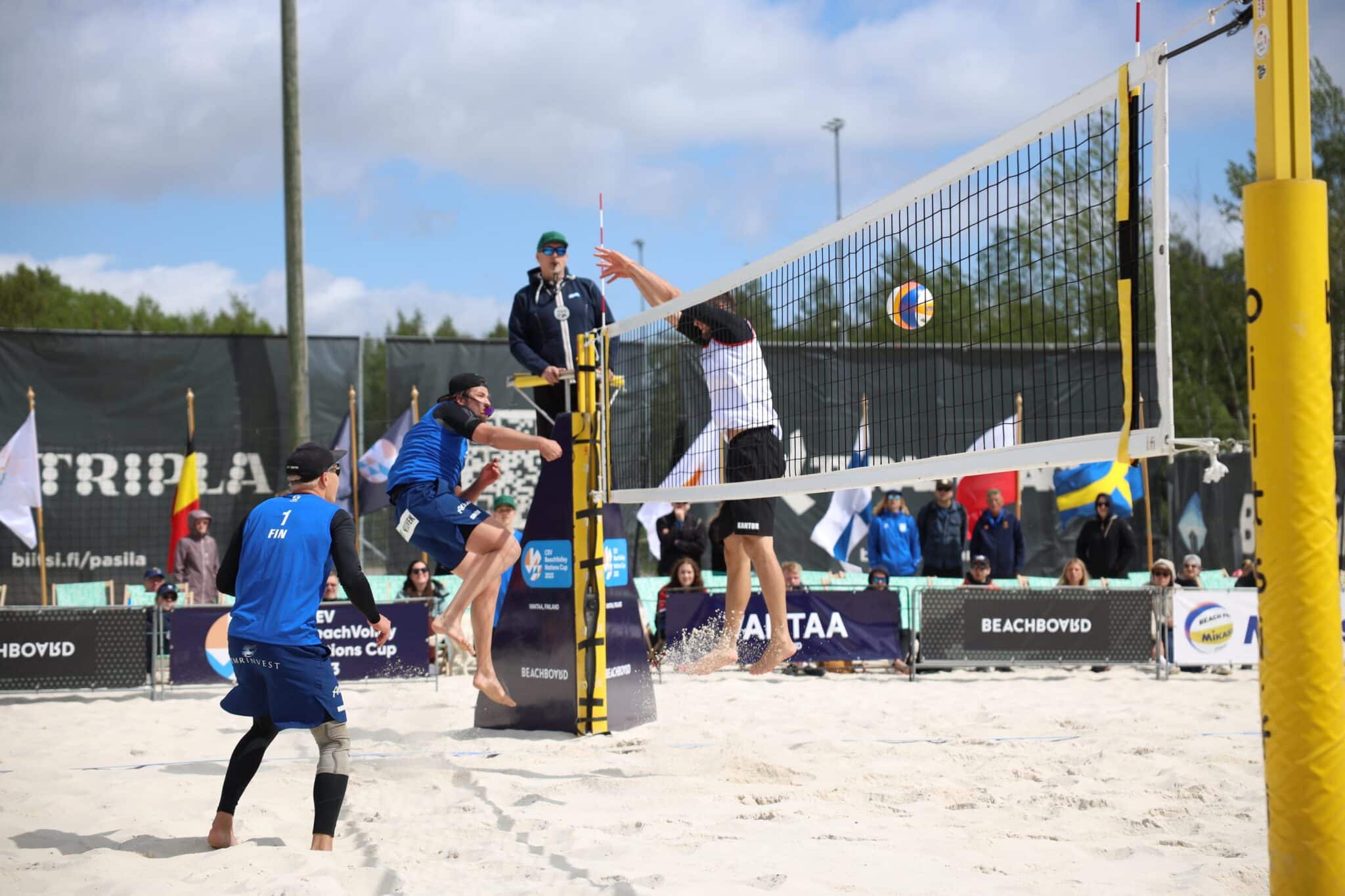 Kaksi suomalaisparia beach volleyn U20 EM-turnauksessa