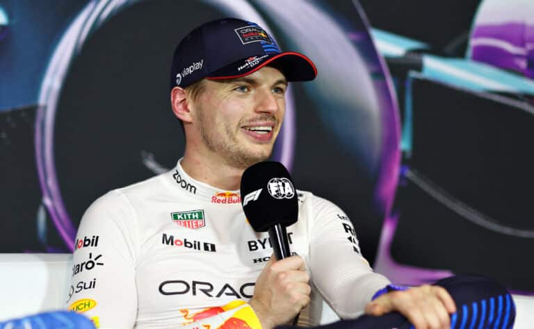 Max Verstappen järjesti melkoisen show’n Singaporessa