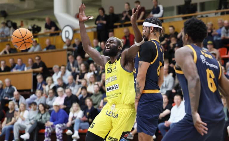 Korisliiga: Seagulls otti elintärkeän voiton – Rene Rougeau liekeissä