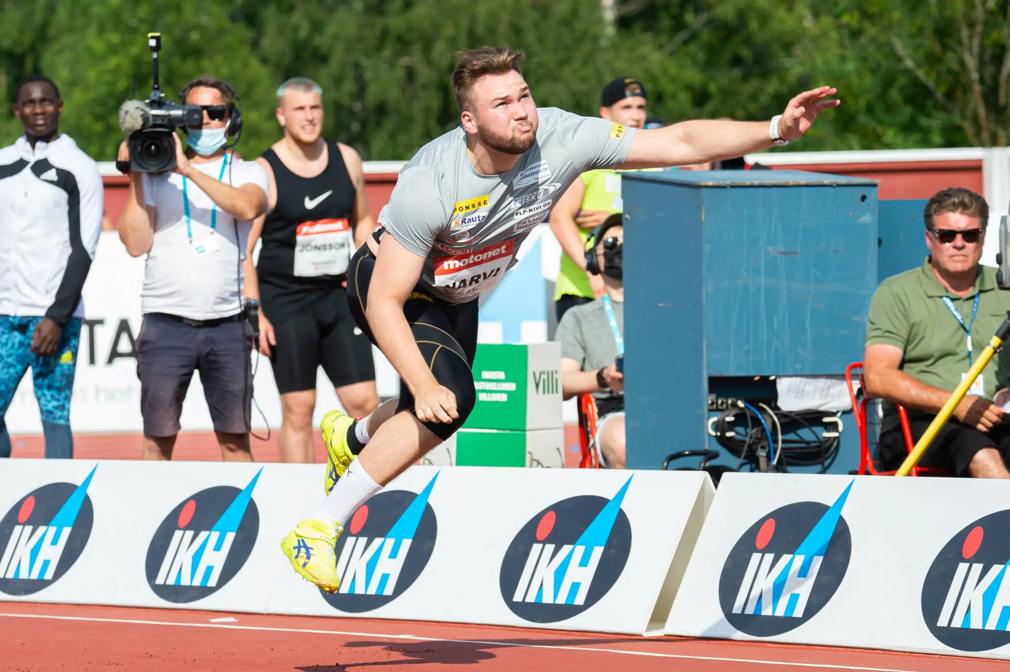 Yllätysmies arvostettuun kerhoon – Teemu Narvi heitti pitkälle