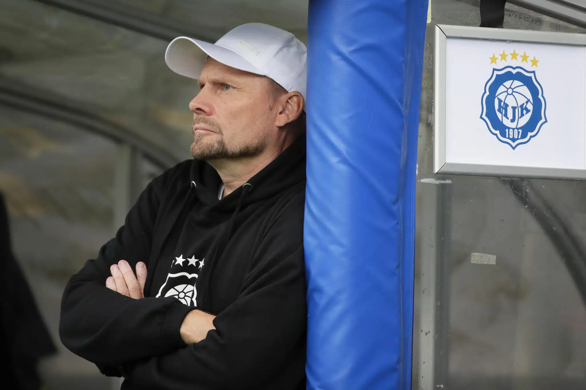 HJK:n päävalmentaja Toni Korkeakunnas avasi suunsa – pamautti suoraa tekstiä pelaajistaan