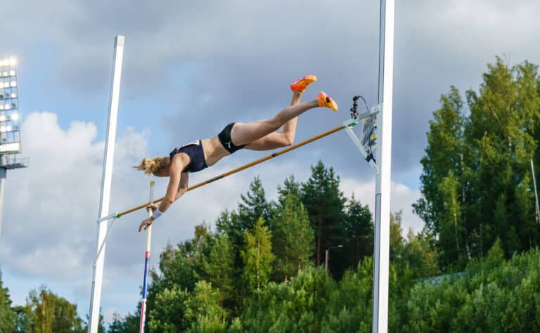 Olympialaiset: Ruotsalaisen seivästoivon jalka kipsiin – Pariisi jää väliin