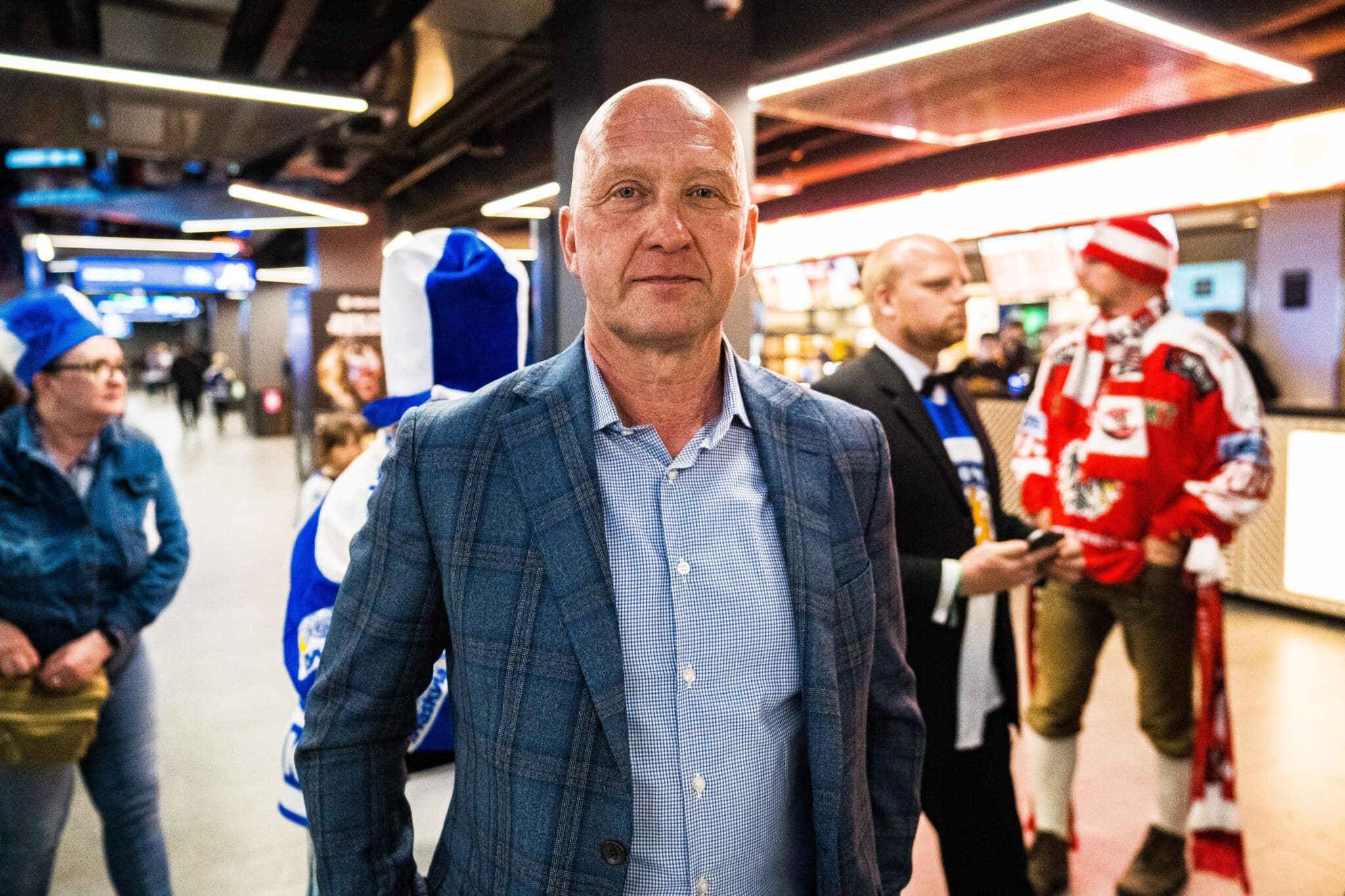 NHL: Jarmo Kekäläinen tyrkyllä Carolina Hurricanesiin