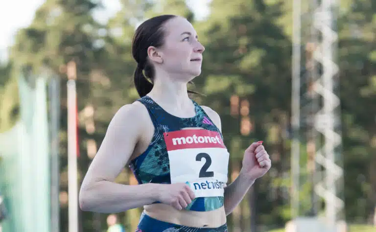 Reetta Hurske avasi nyt suunsa – sieltä tuli brutaaleja faktoja