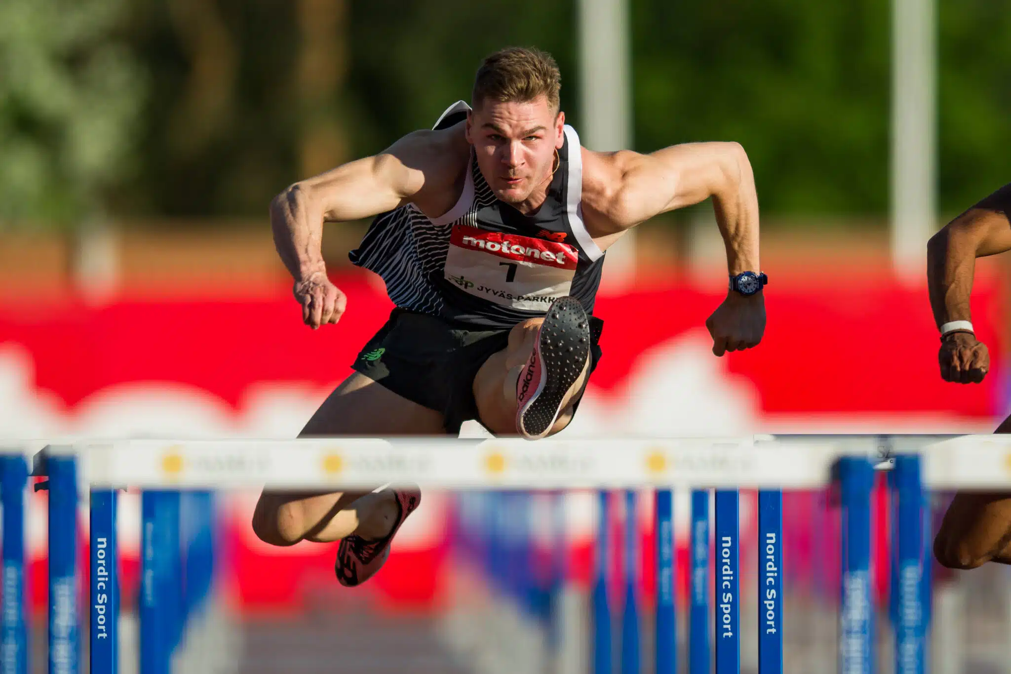 Kalevan kisojen aitayllätyksen tausta: ”Sydämen tiheälyöntisyyskohtaus alkoi alkuerän jälkeen”