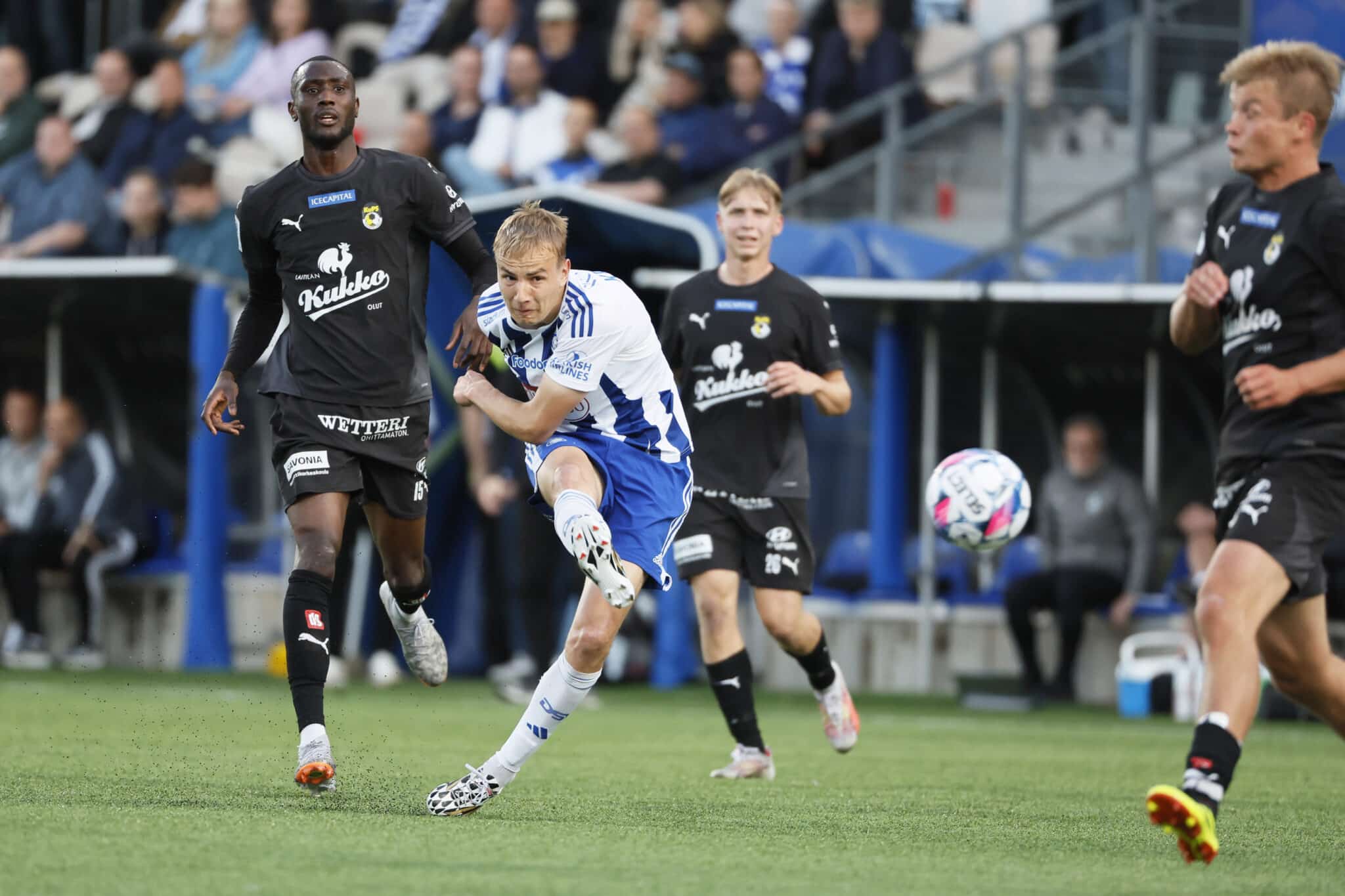 Veikkausliiga: HJK mursi KuPS-kirouksen – molemmissa päissä huipputasaista