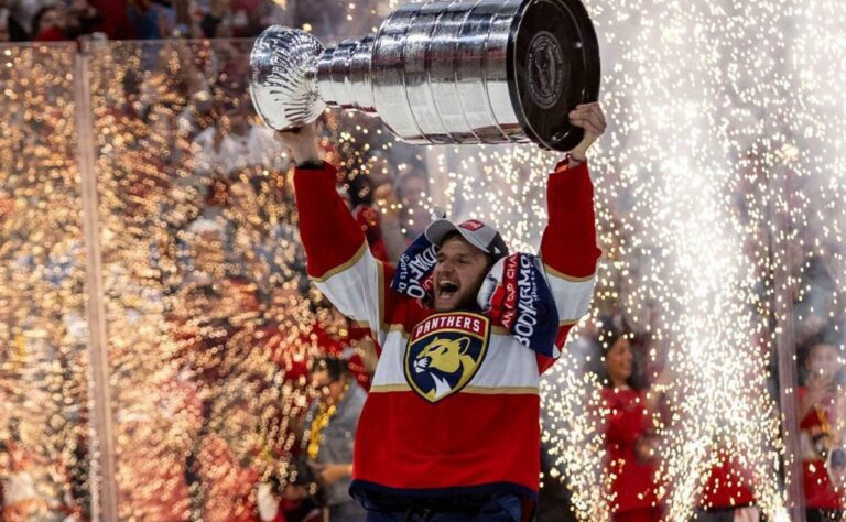 NHL: Florida Panthers mestariksi – Aleksander Barkov juhli kapteenina