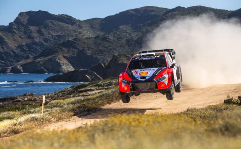 MM-ralli: Sardinian rallissa ennätystiukka ratkaisu