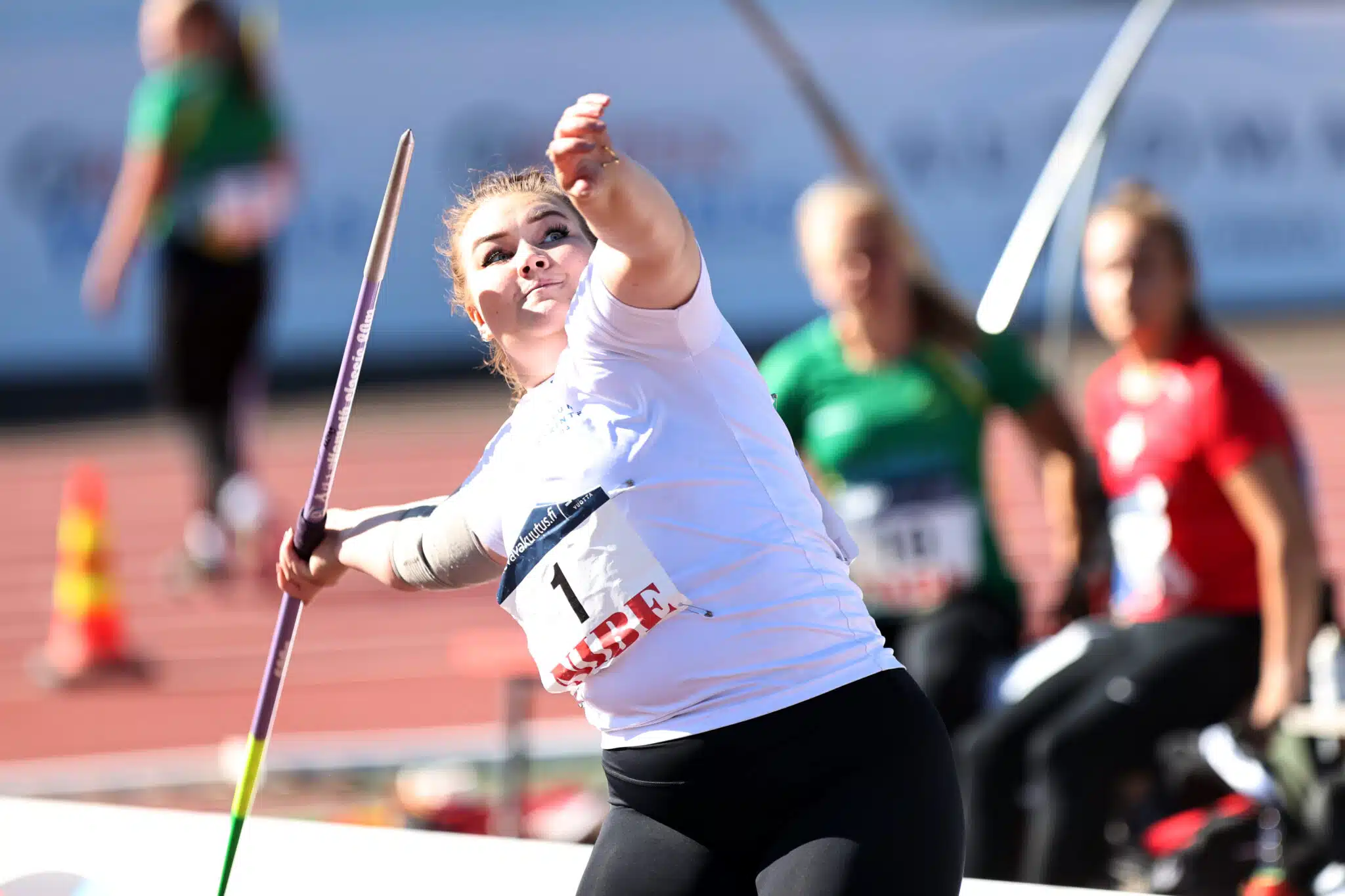 Suomen paras keihäänheittäjä teki paluun – jälki oli rumaa