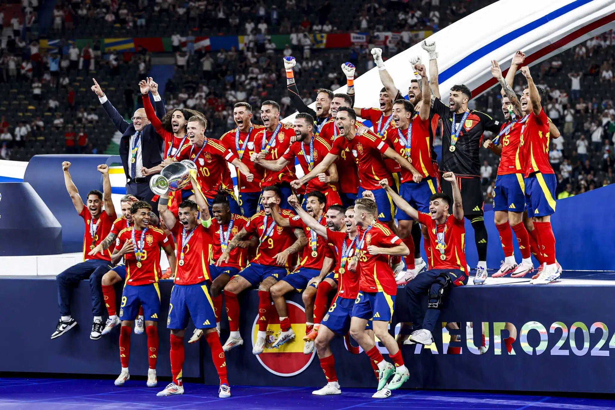 Espanjan maajoukkuetähti sanoi kyllä – Barcelona virittelee jättikaappausta