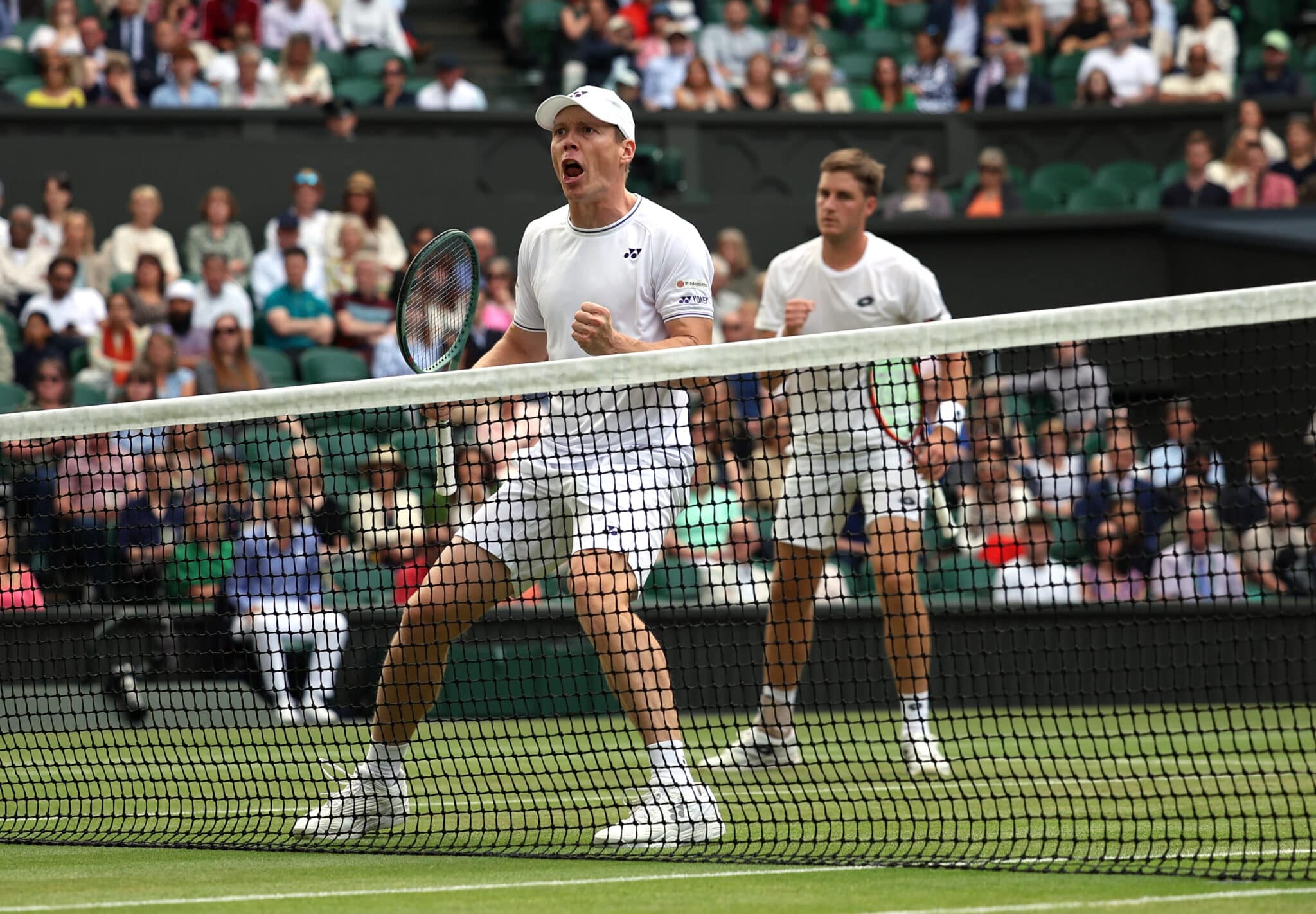 Nyt iskettiin suomalaista tennishistoriaa – Harri Heliövaara Wimbledon-mestariksi!