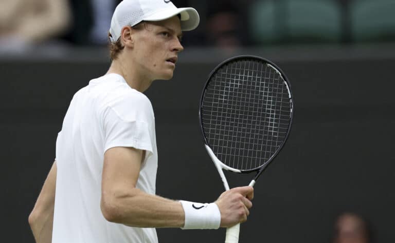 Wimbledon: Jannik Sinner ja Carlos Alcaraz jatkoon