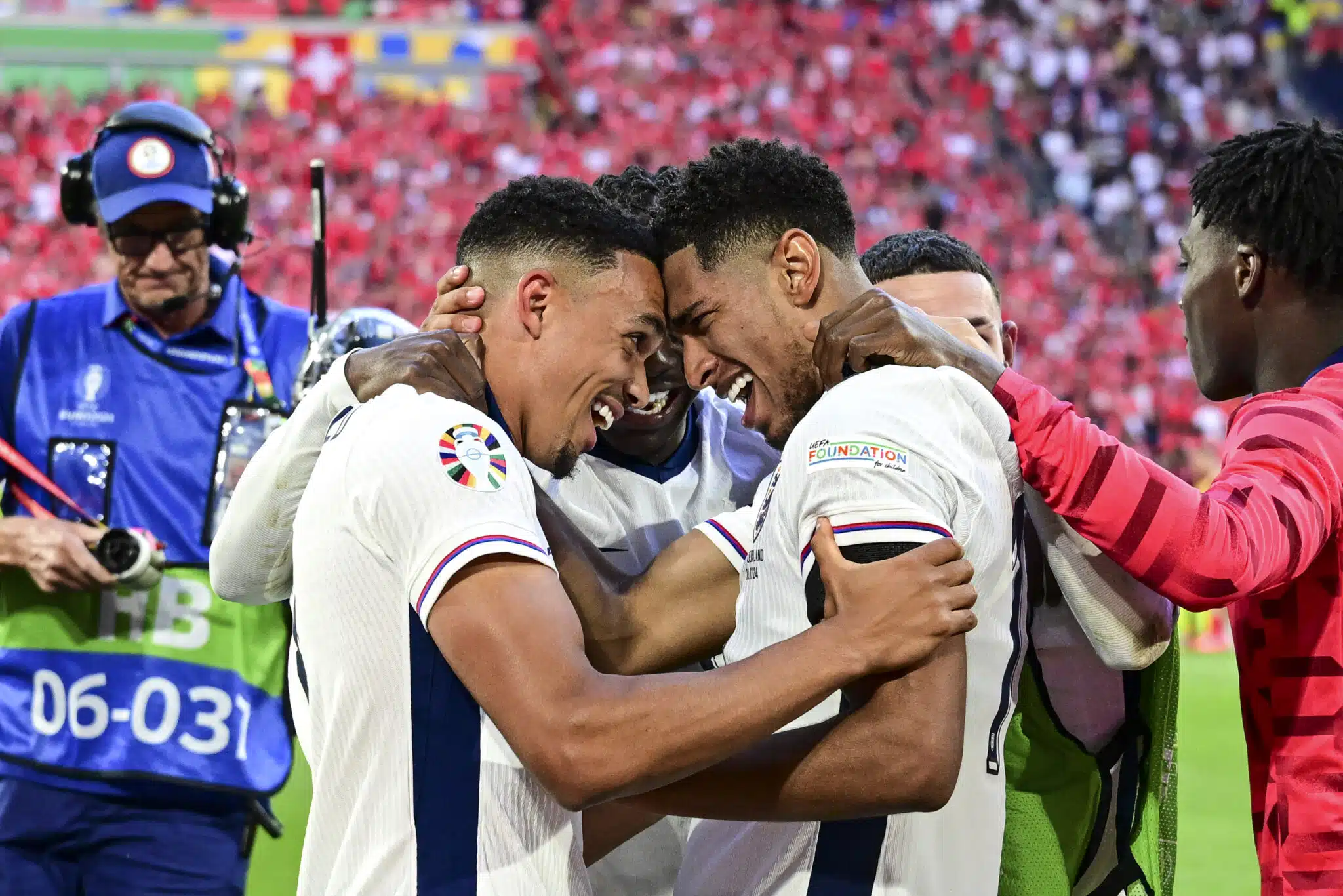 Englanti ällistyi Olympiastadionilla nähdystä tempusta – ”Lopeta jo”