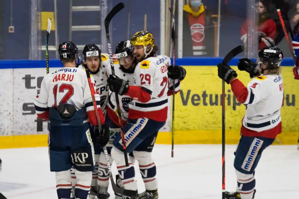 NHL-lupaus siirtyy Mestis-seuran riveihin