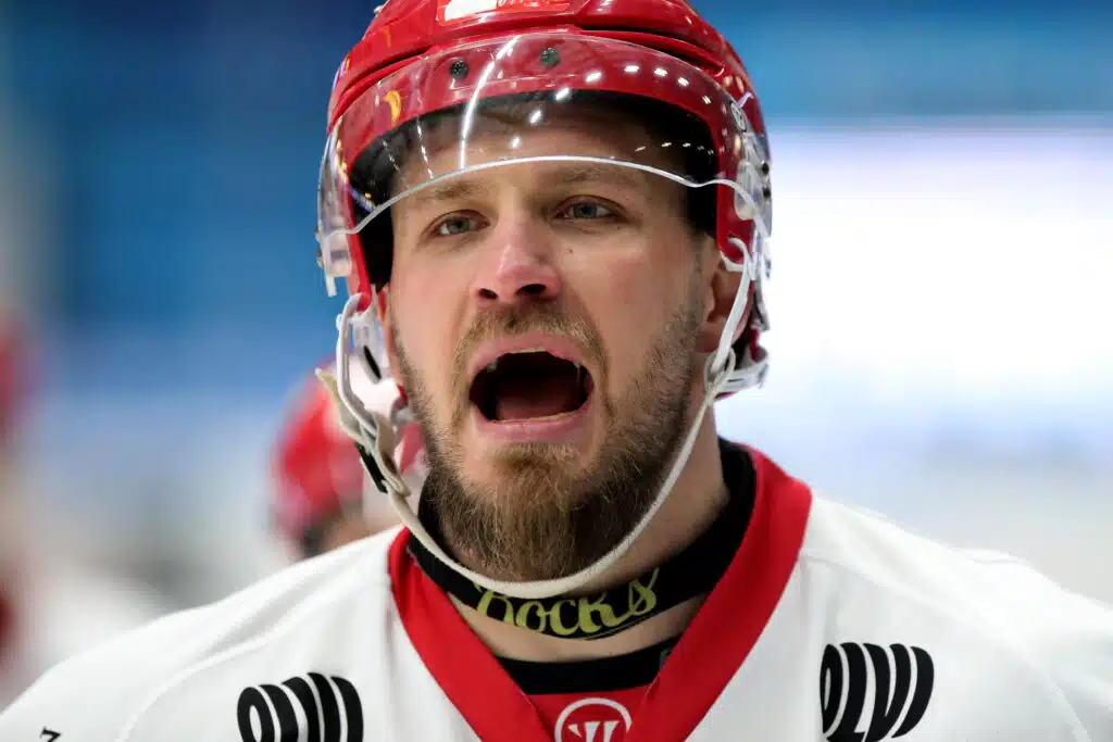 ”Fani” lähestyi Jonne Virtasta järkyttävällä tavalla – kiekkomies reagoi jäätävästi