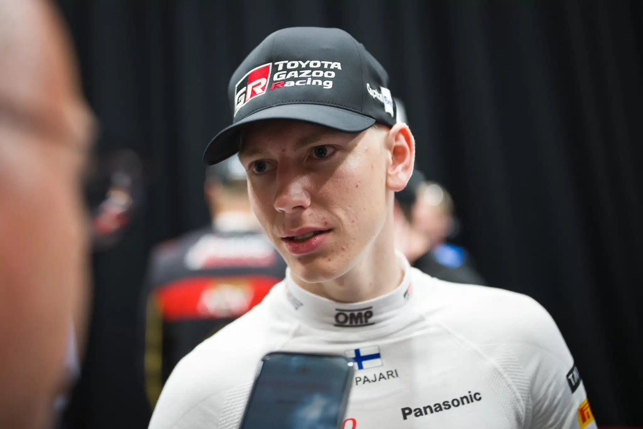 Sami Pajarin Toyota-ralliauton ratista löytyy nappi, jota hän ei ole koskaan painanut