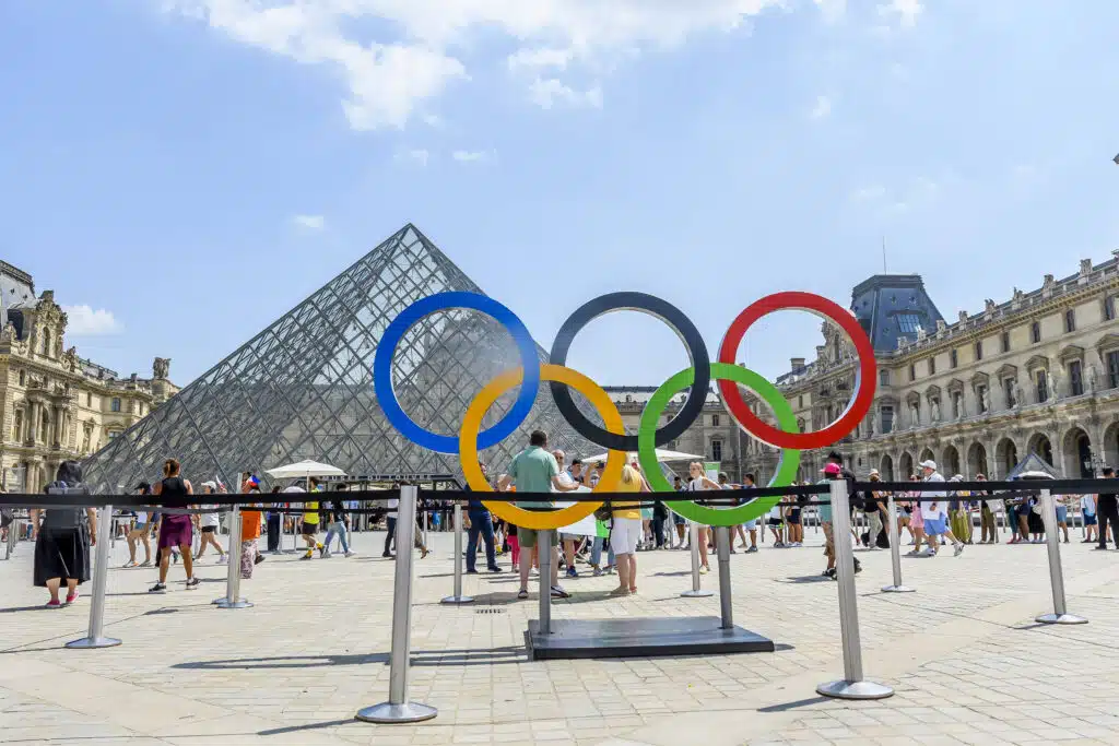 Olympiakatsomosta poimittiin kuviin yksi mies – Ylen selostaja vain nauroi