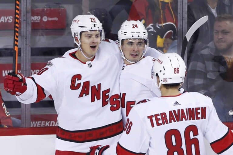 Onko tässä mitään järkeä? Sebastian Aho seurakaverin ratkaisu ällistyttä