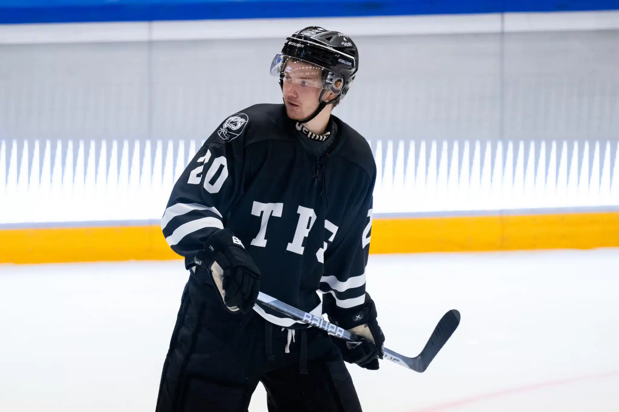 Kärppien hyökkääjä otti ja lähti – ”Olemme lievästi sanottuen ku*essa”