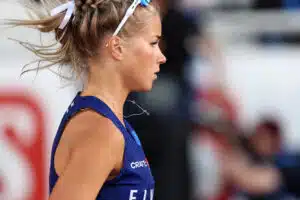 Alisa Vainio ällistyttää maailmalla, kamerat tallensivat sananvaihdon kilpasiskon kanssa