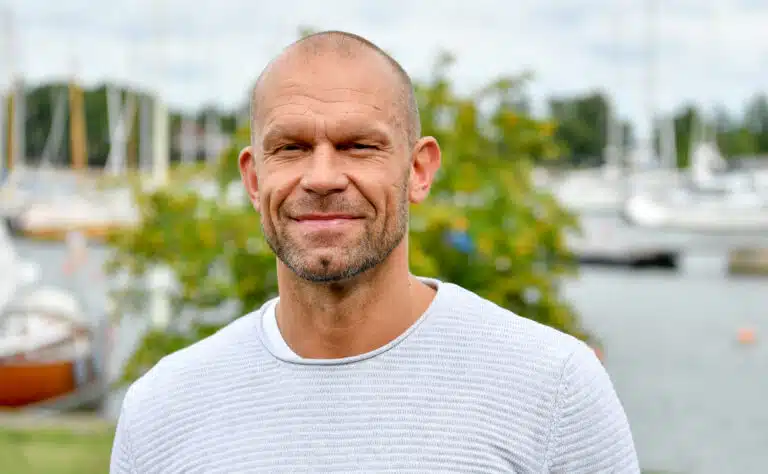 Nyrkkeilyottelu ovella – IS:lle shokkiväite Jere Karalahden tilasta