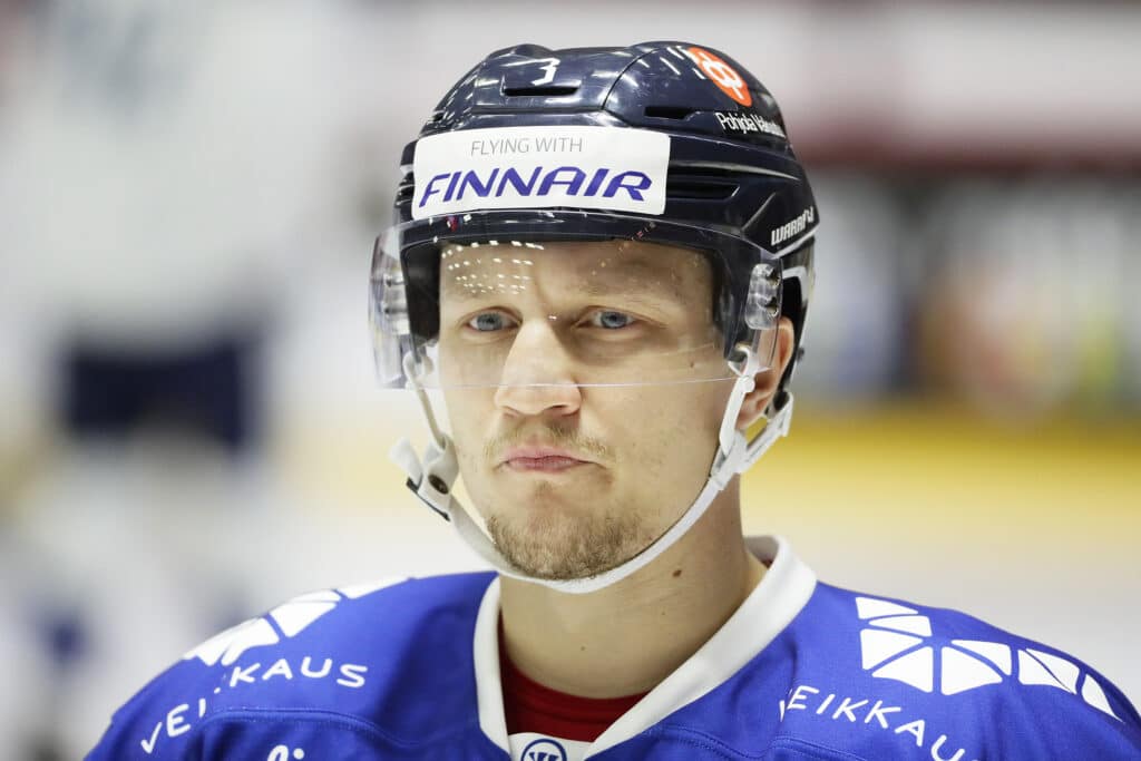 Karua: KHL:ään jäänyt Teemu Pulkkinen ui nyt syvissä vesissä