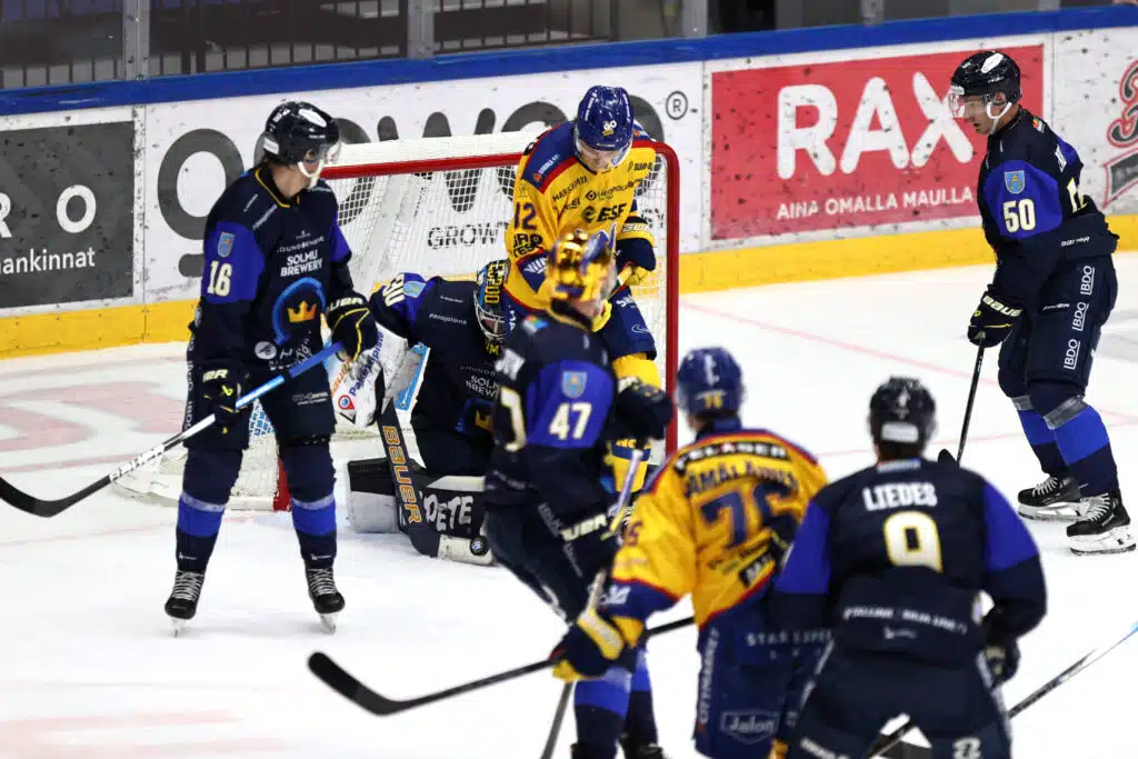 Tästäkö se alamäki alkaa? Kiekko-Espoo vahvisti ikävän tiedon