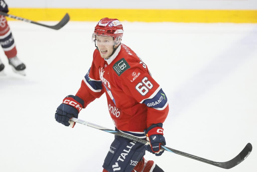 No oho: Selostaja haukkui pystyyn HIFK:sta lähtevän pelaajan