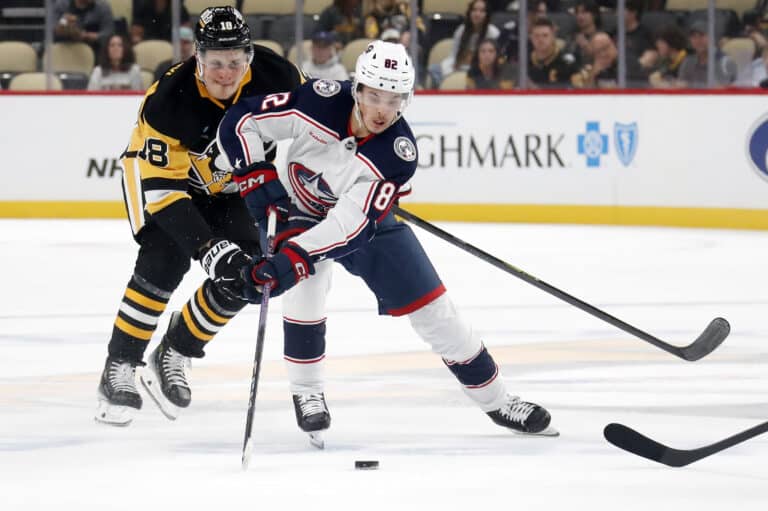 Suomalainen NHL-tähti ilman sopimusta – kohtalo yhden miehen käsissä