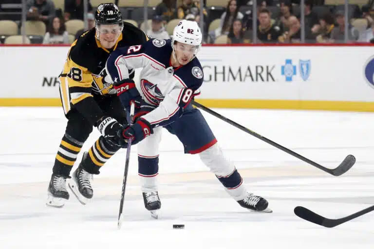 Suomalainen NHL-tähti ilman sopimusta – kohtalo yhden miehen käsissä