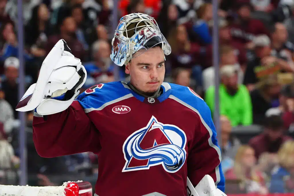 Valmentaja esitti Ylelle epäilynsä suomalaisen NHL-kiekkoilijan ”pääkopasta”