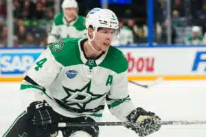 Dallas Starsissa otettiin kierroksia – Miro Heiskasen pääkin lyötiin pölkylle
